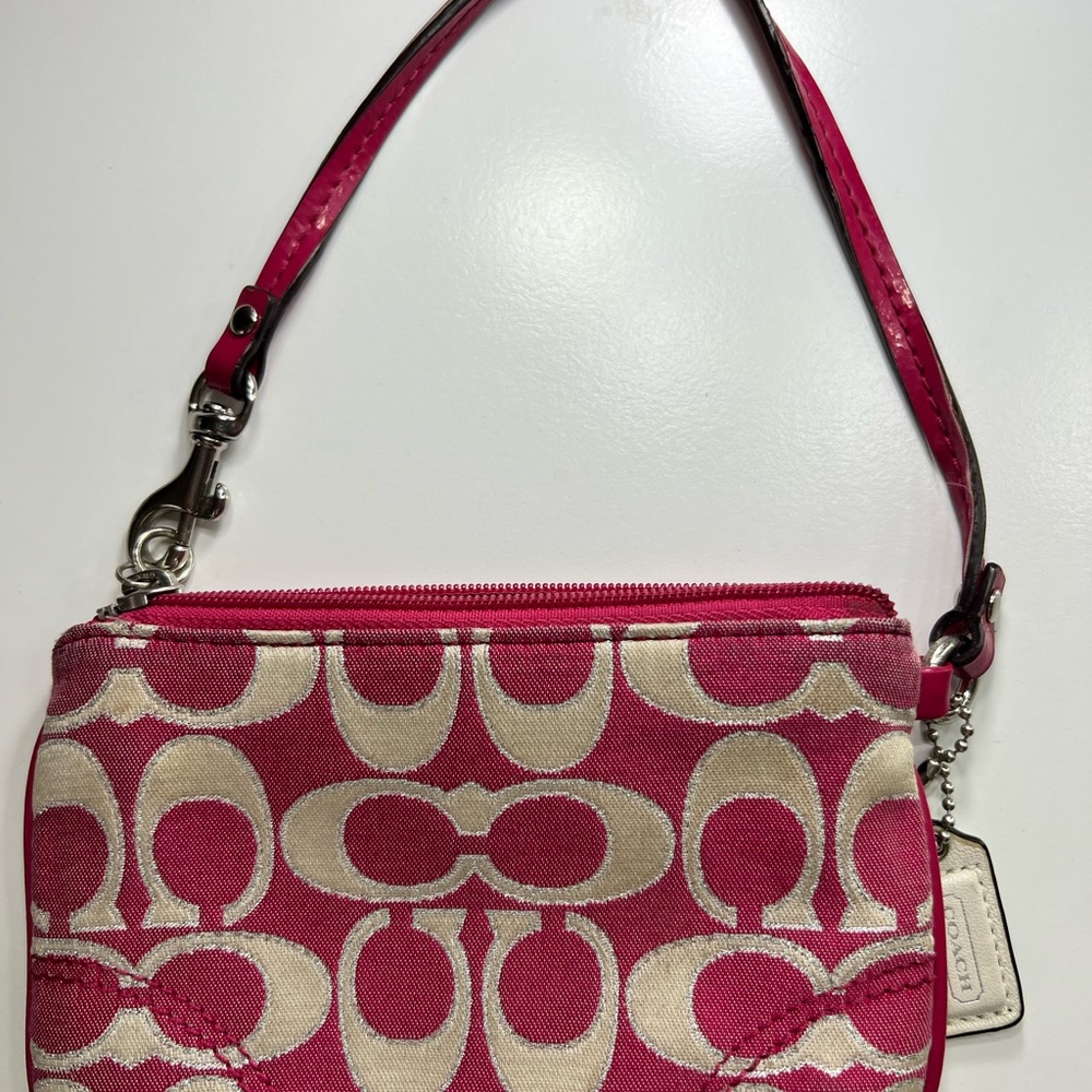 Coach wristlet wallet
